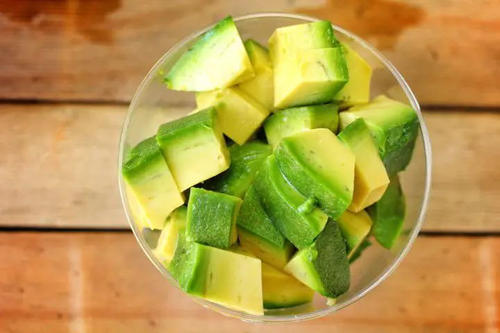 sliced avocado